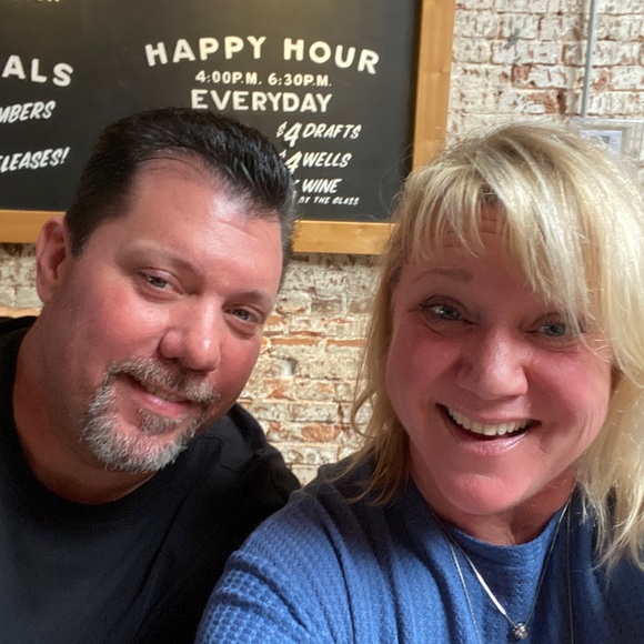 Meet your Posher, Kara Mia - Picture 2 of 10